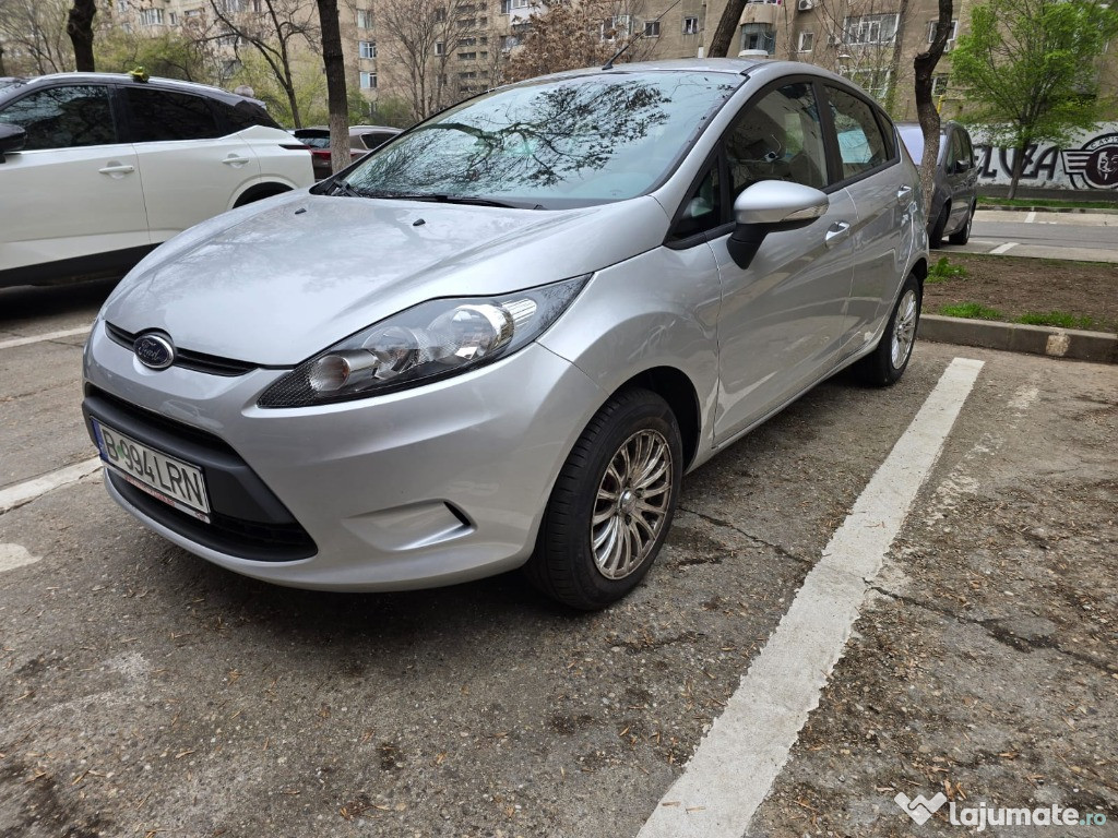 FORD Fiesta 2010 - Benzina 1.2 - Proprietar