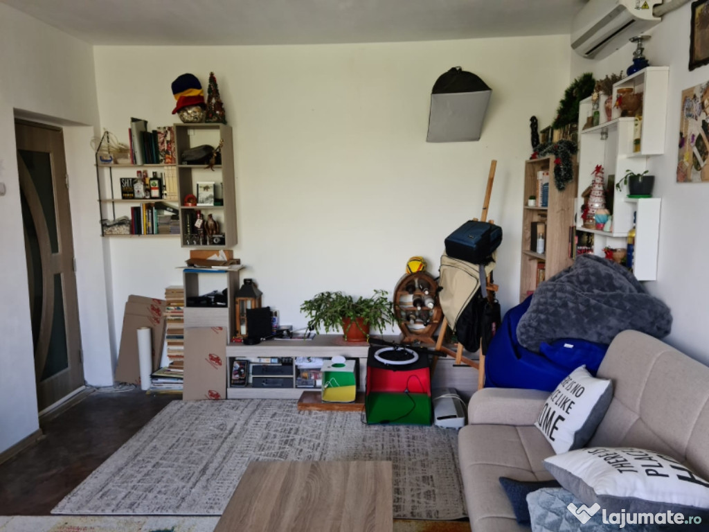 Apartament 2 camere de vânzare