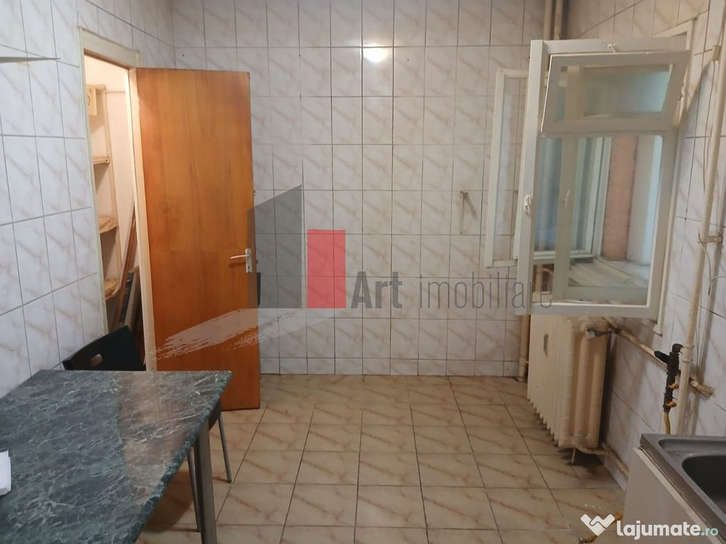 2 Camere Basarabia - Stadionul National