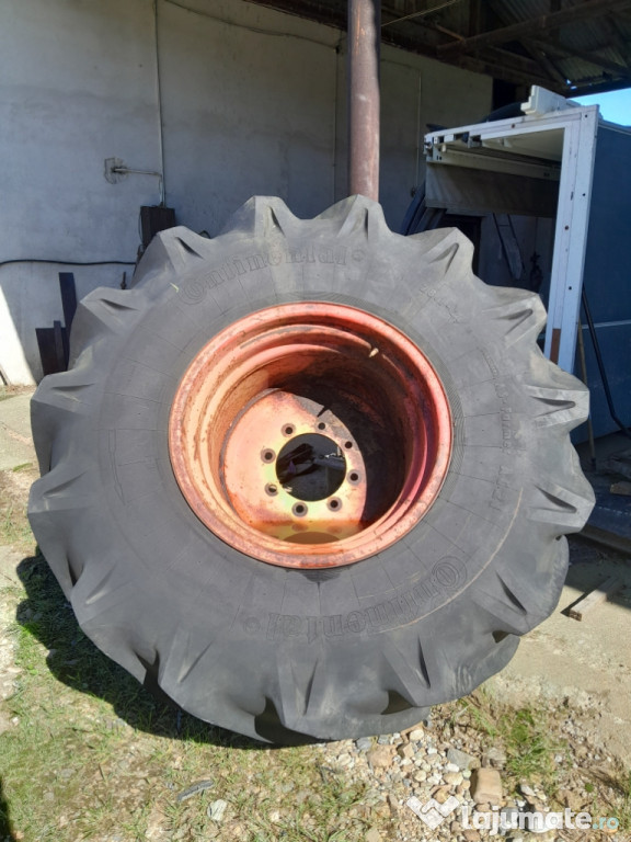 Vand janta mare pentru cauciuc 28.1-26 combine