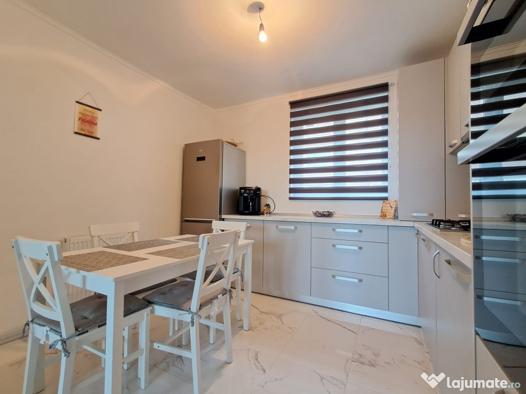 Ap 3 camere, bucatarie separata, parcare Str.Sesul de Sus, Floresti