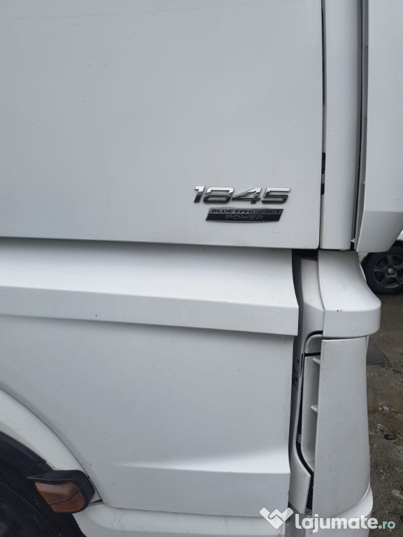 Se vinde ansamblu Mercedes-Benz Actros si Semiremorcă Merkel