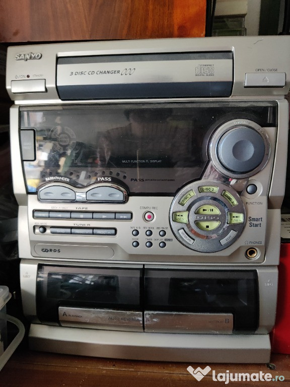 Sistem audio SANYO și 2 boxe de exterior cu amplificare proprie la 24