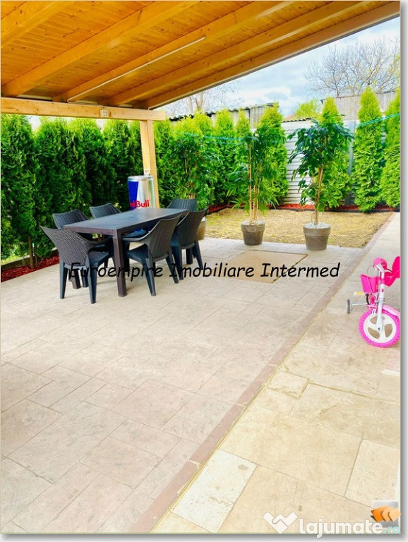 De inchiriat vila cu 4 camere in localitatea Lumina jud. Constanta