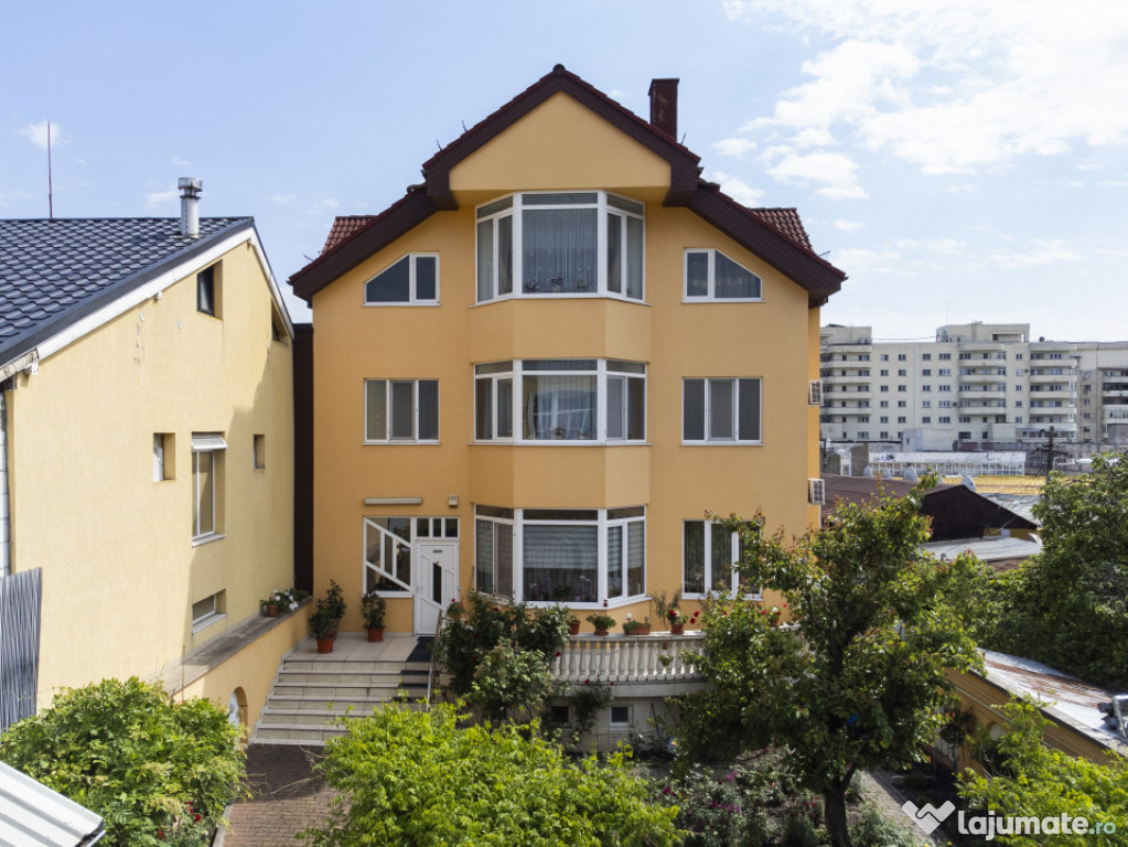 Casa versatila pentru clinica, birouri – zona centrala