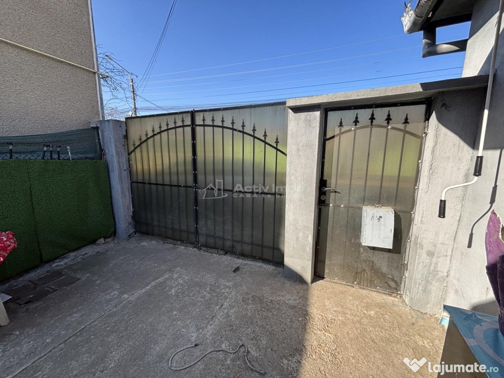 Casa 75 mp - Iosia - intrare auto - curte