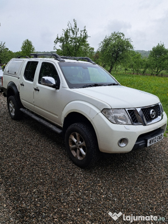Nissan navara anul 2012