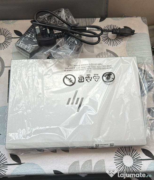 Super preț Laptop HP Elite Ultra 7 touchscreen 13.3" 32GB RAM 256 GB M