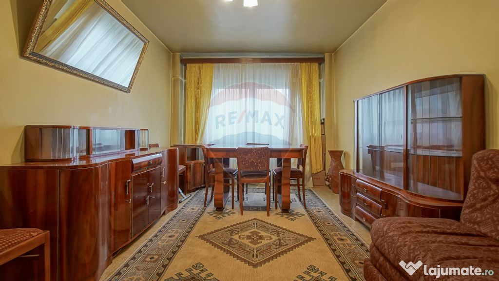 Apartament cu 3 camere de vânzare în zona Grivitei