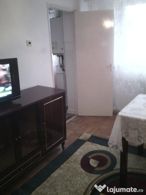 Vand apartament 2 camere