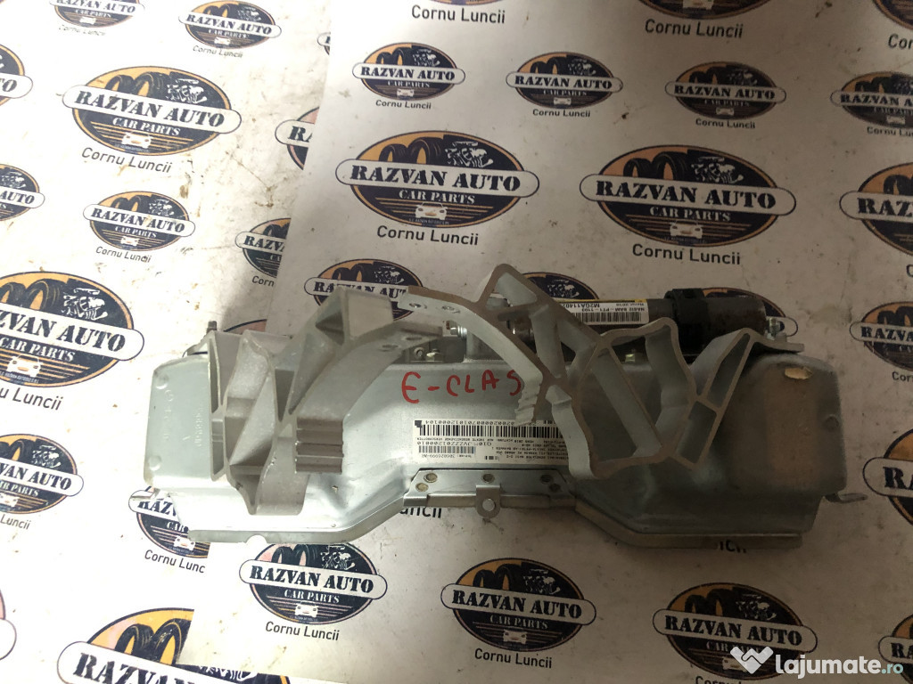 Airbag genunchi Mercedes E-Class 2010