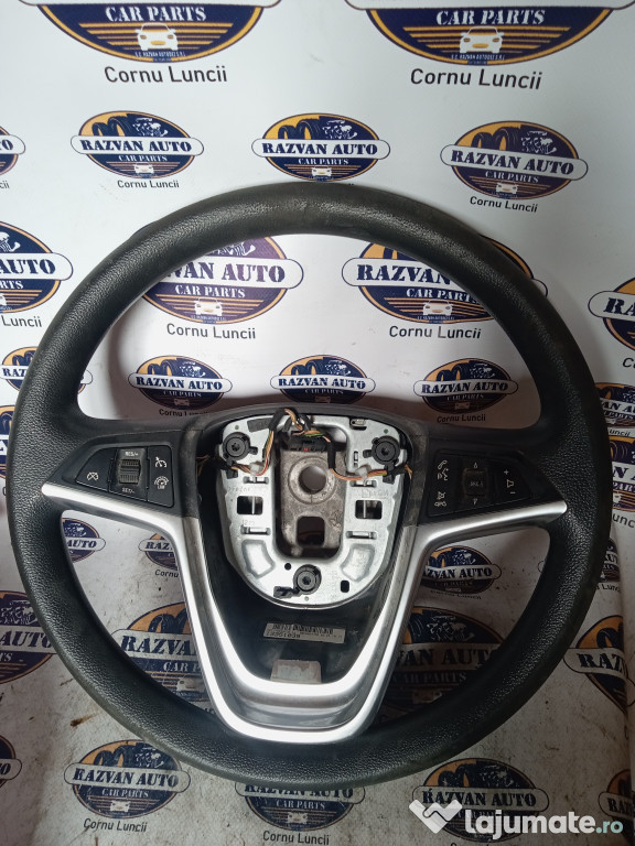 Volan cu comenzi Opel Astra J 2010