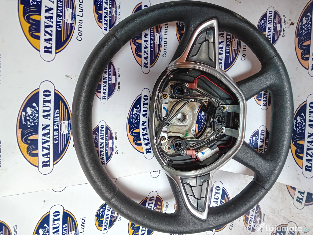 Volan cu comenzi Dacia Duster 2019
