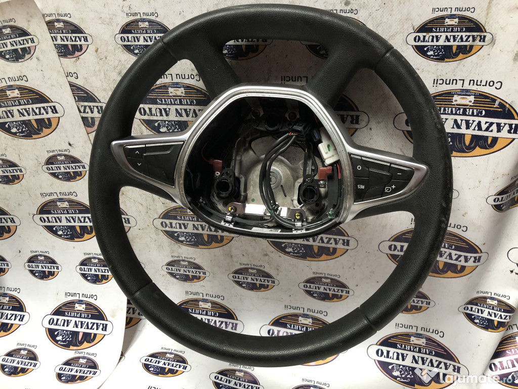 Volan cu comenzi Dacia Duster 2019