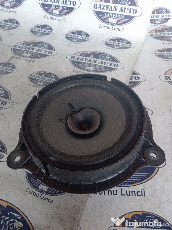 Boxa stanga spate Nissan Qashqai 2011