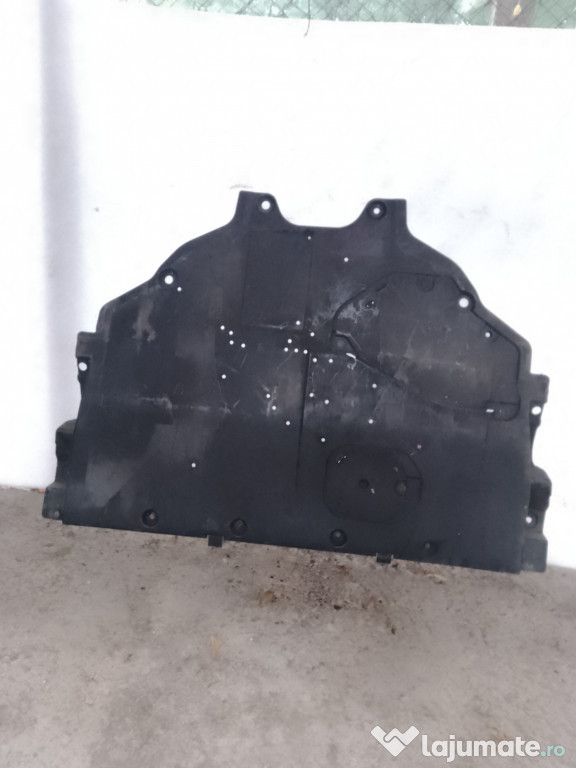 Scut motor plastic Mazda 626 2.2 Motorina 2014