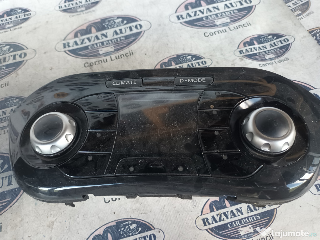 Panou comanda clima Nissan Juke 2011