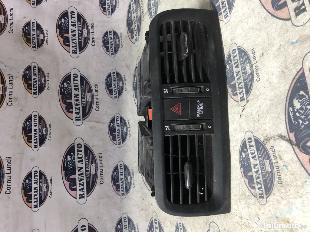 Grila ventilatie centrala Skoda Fabia 2 2008