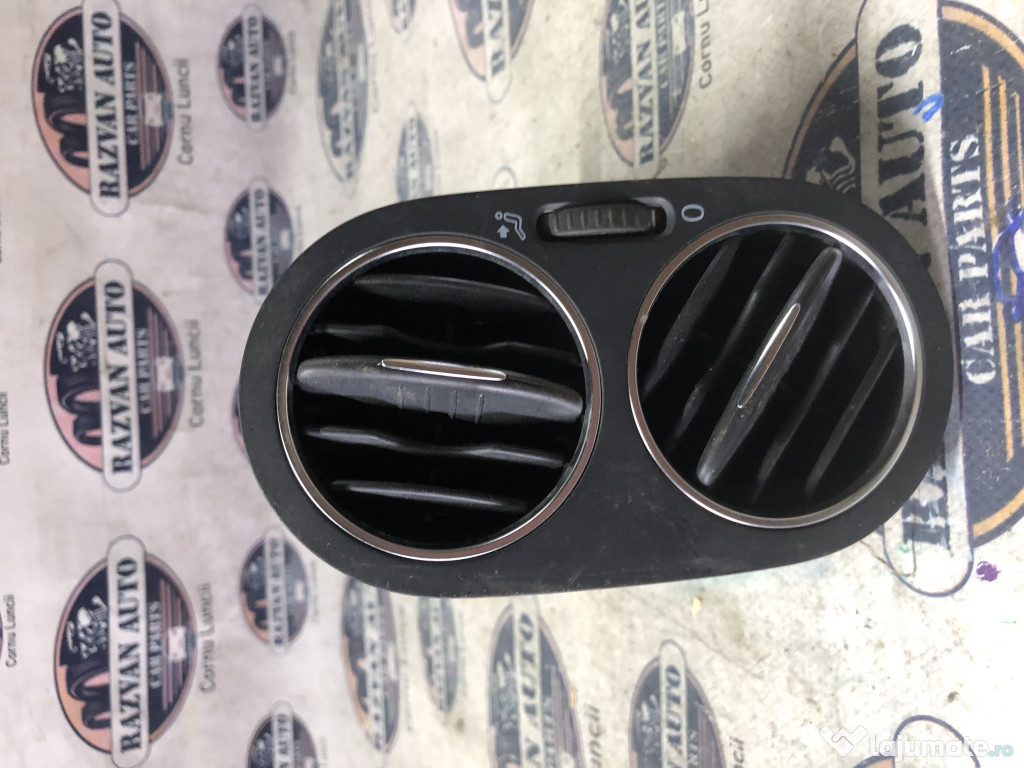 Grila ventilatie stanga Volkswagen Golf 6 Plus 2009