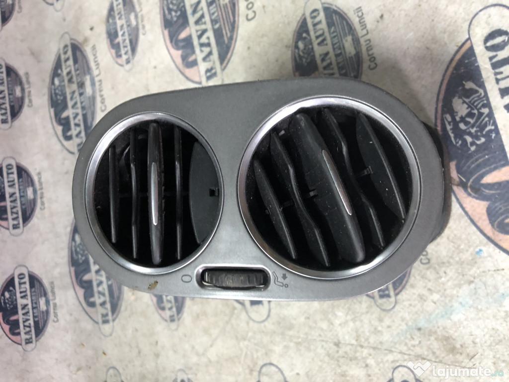 Grila ventilatie stanga Volkswagen Golf 6 Plus 2009