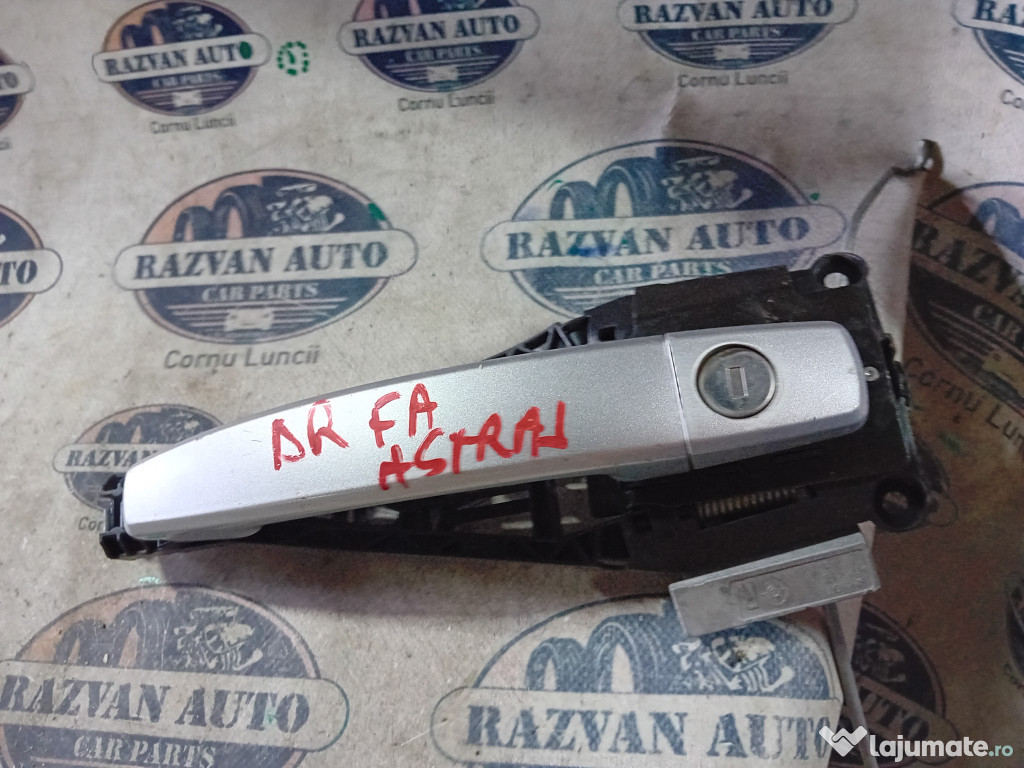 Maner exterior dreapta fata Opel Astra J 2013