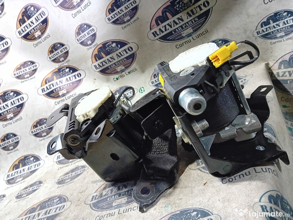 Set Centuri spate cu capsa Mercedes B-Class 2010