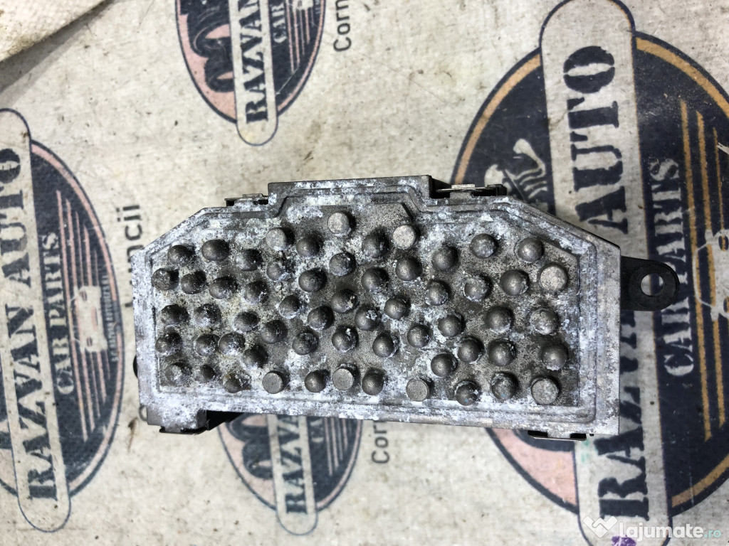 Rezistenta habitaclu Volkswagen Tiguan 2012