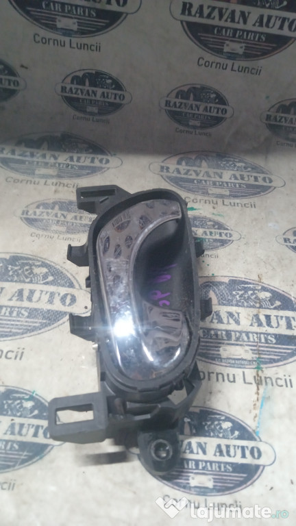 Maner interior dreapta spate Nissan Pulsar 2015