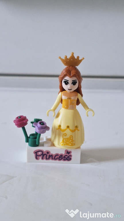 Figurina LEGO Belle - Beauty and the Beast