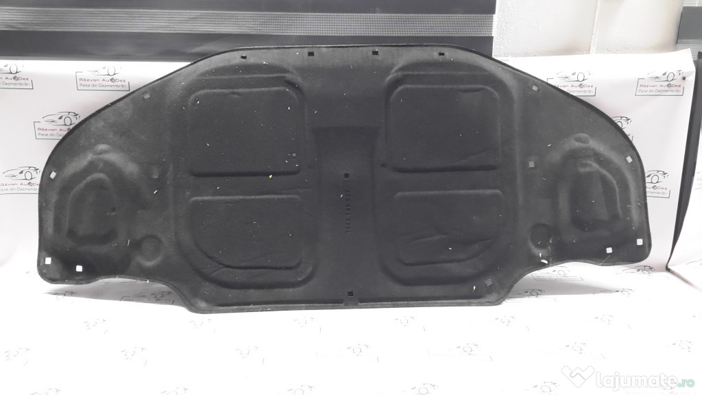 Pâsla capotă Audi A8 2008