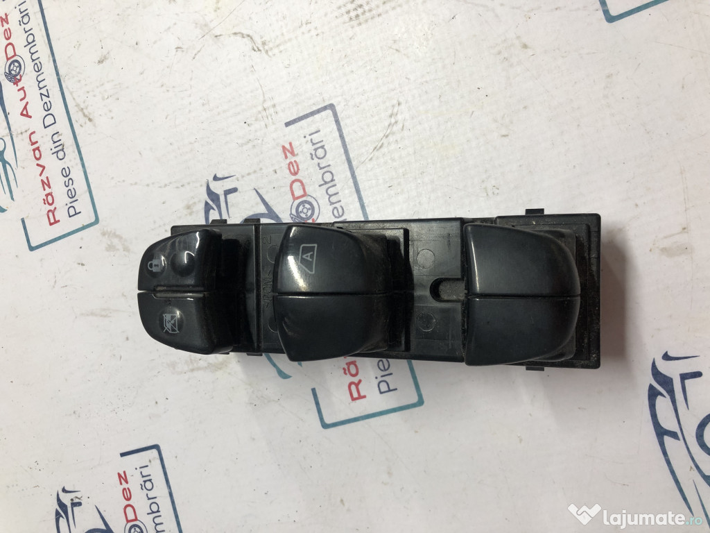 Butoane geamuri electrice Nissan Juke 2011