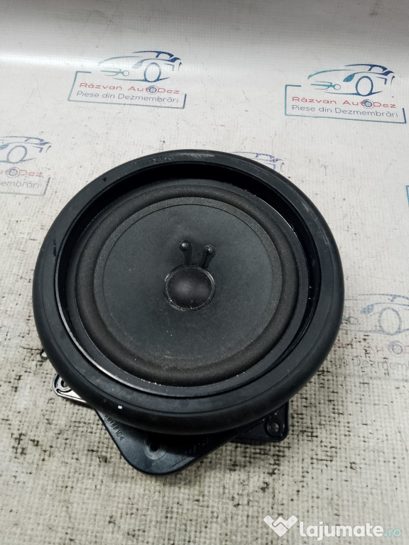 Boxa dreapta spate Audi A8 2009