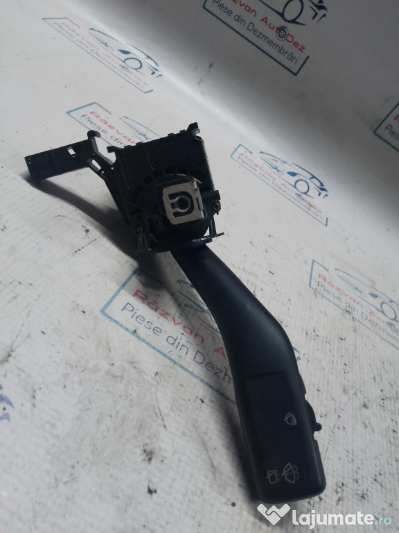 Maneta stergatoare Volkswagen Golf 5 2008