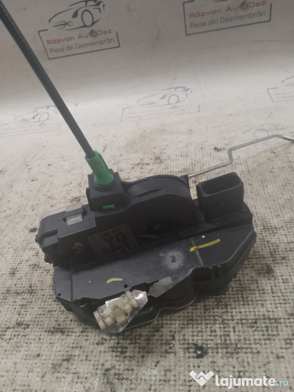 Broasca stanga spate Opel Astra J 2011