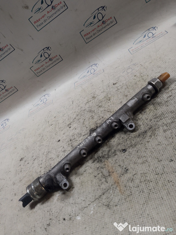 Rampa injectoare Skoda Superb 2 2011