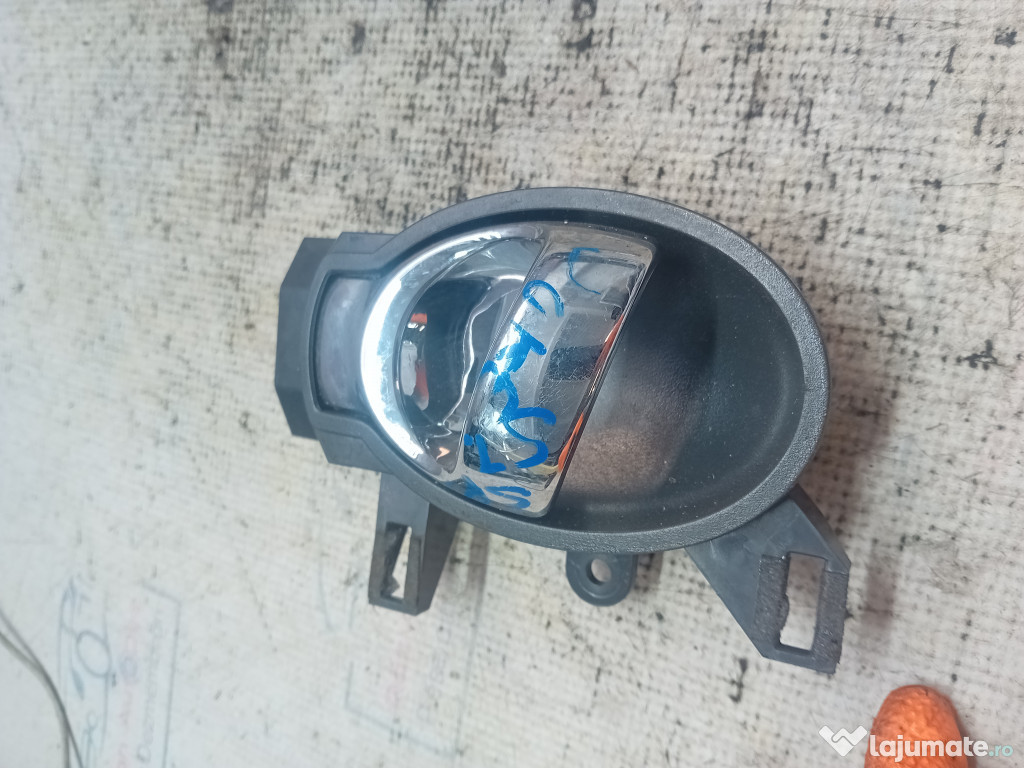 Maner interior stanga spate Nissan Juke 2011