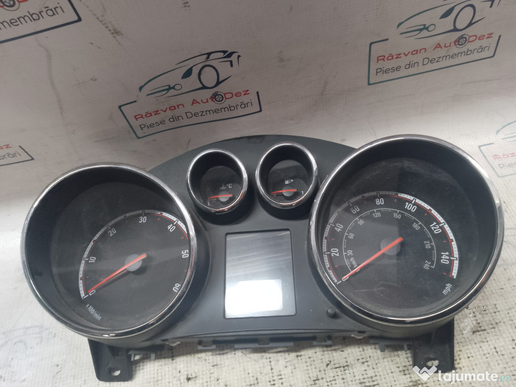 Ceasuri Bord UK Opel Meriva B 2010
