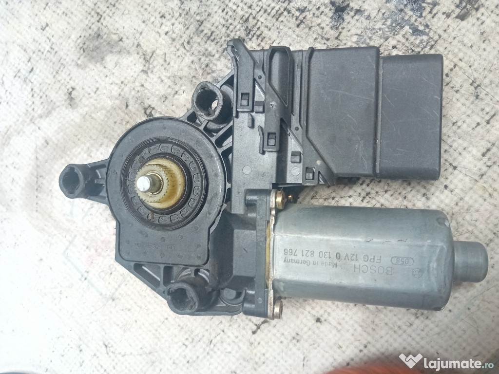 Motoras macara dreapta spate Audi A4