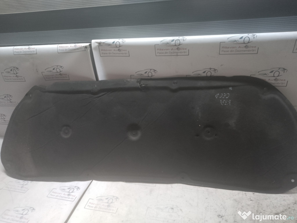 Pâsla capotă Kia Ceed 2014