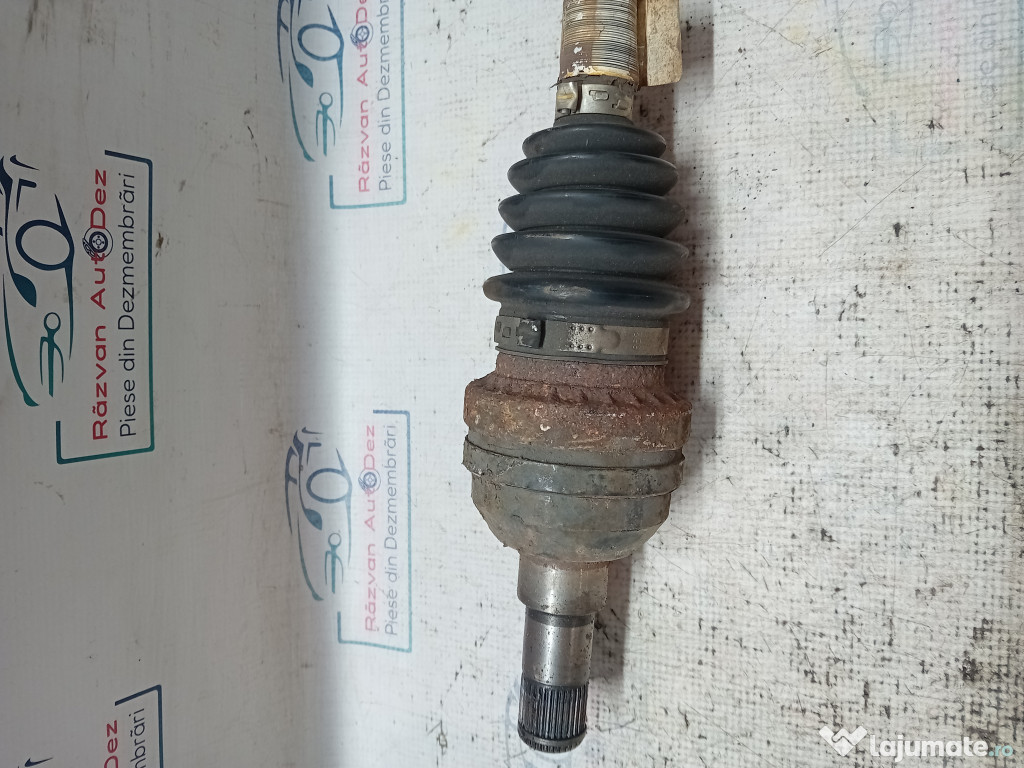 Planetara stanga spate Chevrolet Captiva 2012