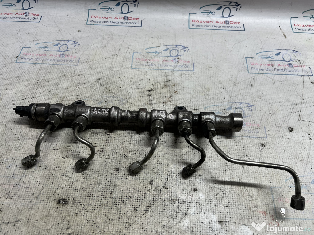Rampa injectie Opel Astra J 1.3 Motorina 2012