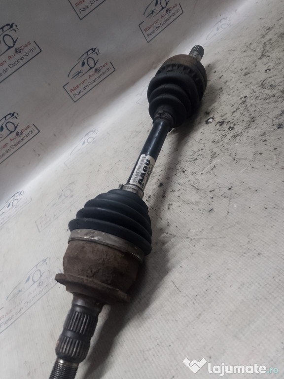 Planetara stanga fata Opel Astra J 2011