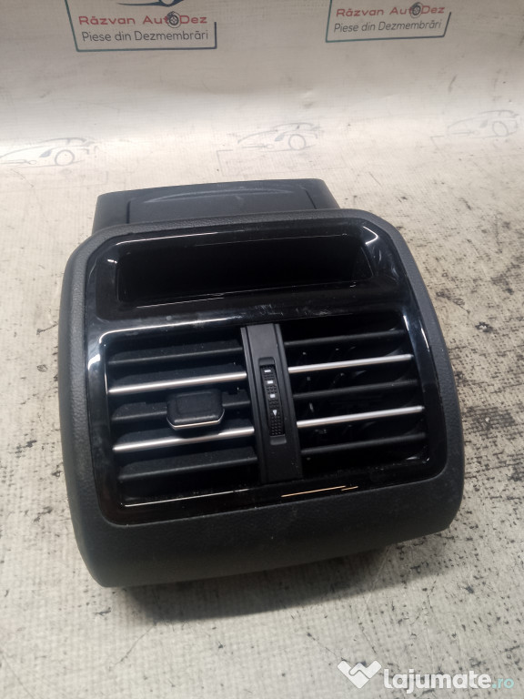 Grila ventilatie cotiera Volkswagen Passat B8 2016