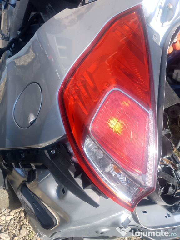 Stop stanga aripa Ford Fiesta 2013