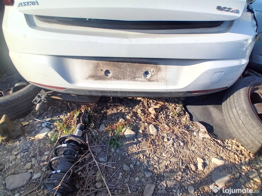 Bara spate Opel Astra K Hatchback 2016