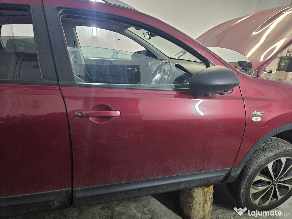 Usa dreapta fata Nissan 2012