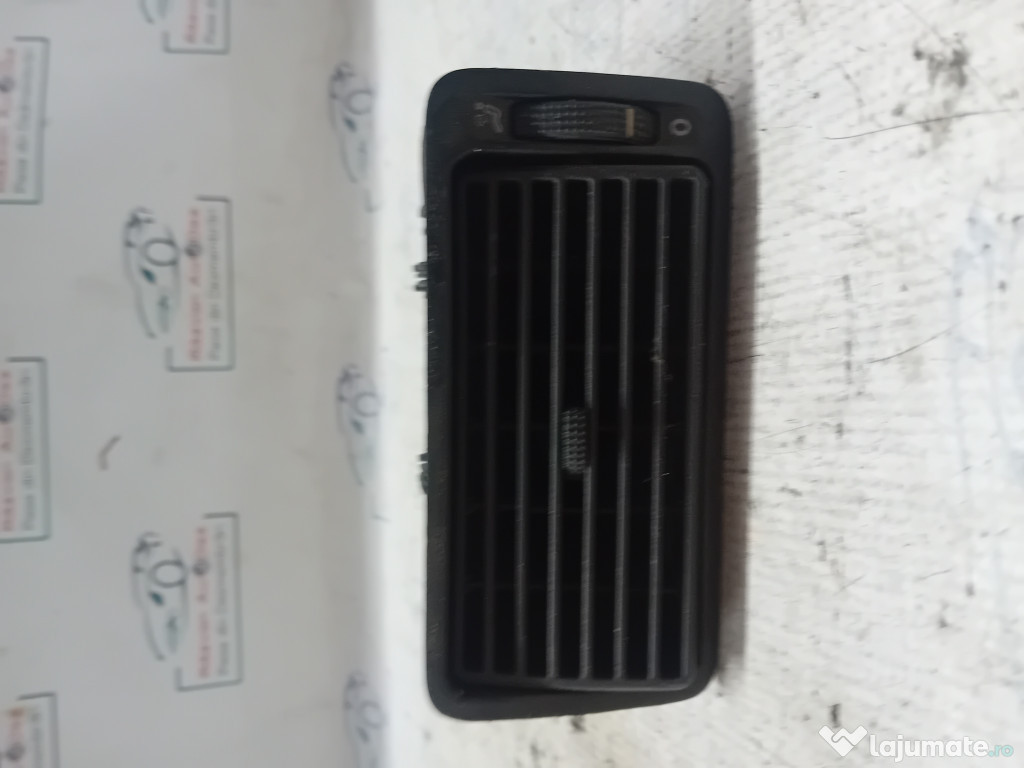 Grila ventilatie dreapta Volkswagen Golf 4 2004