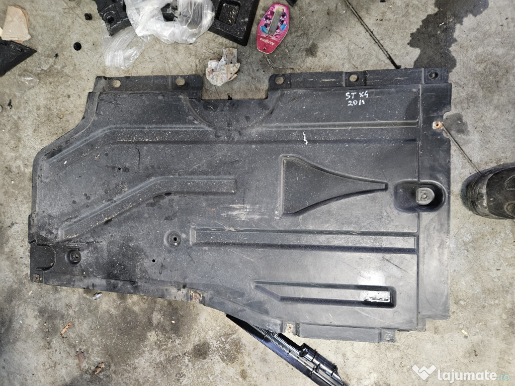 Scut lateral stanga BMW X4 F26 2016