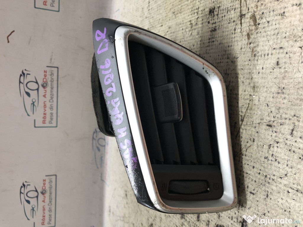 Grila ventilatie dreapta Nissan Qashqai 2016