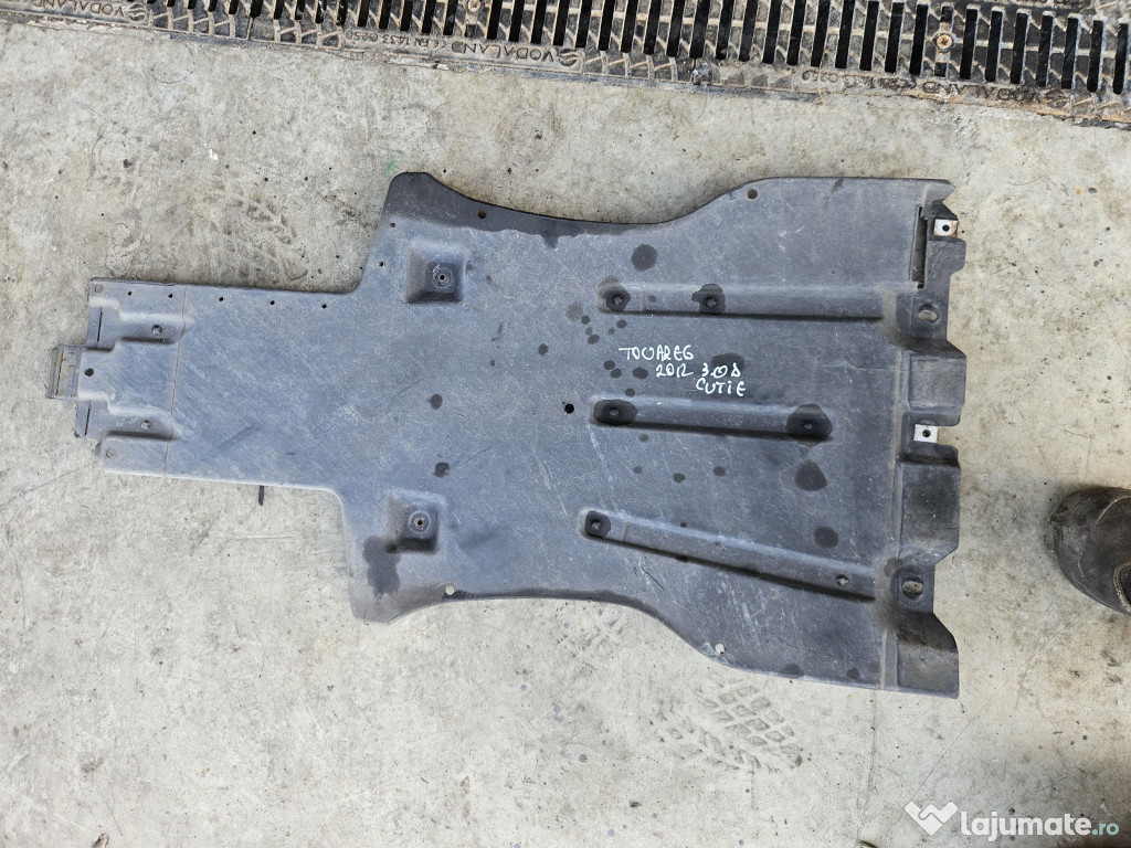 Scut cutie Volkswagen Touareg 3.0 Motorina 2014